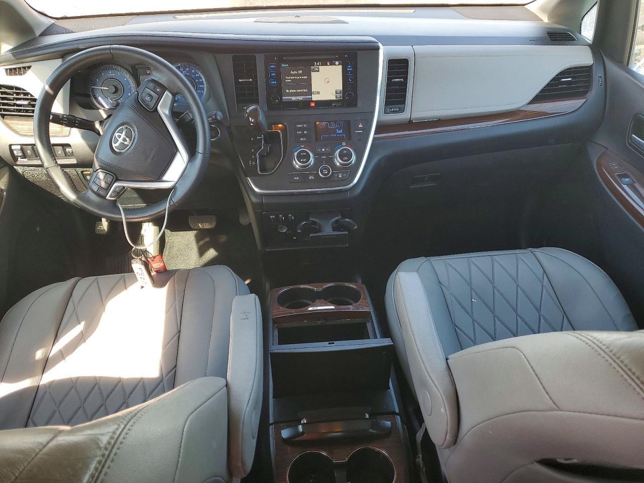 2015 TOYOTA SIENNA — фото 8