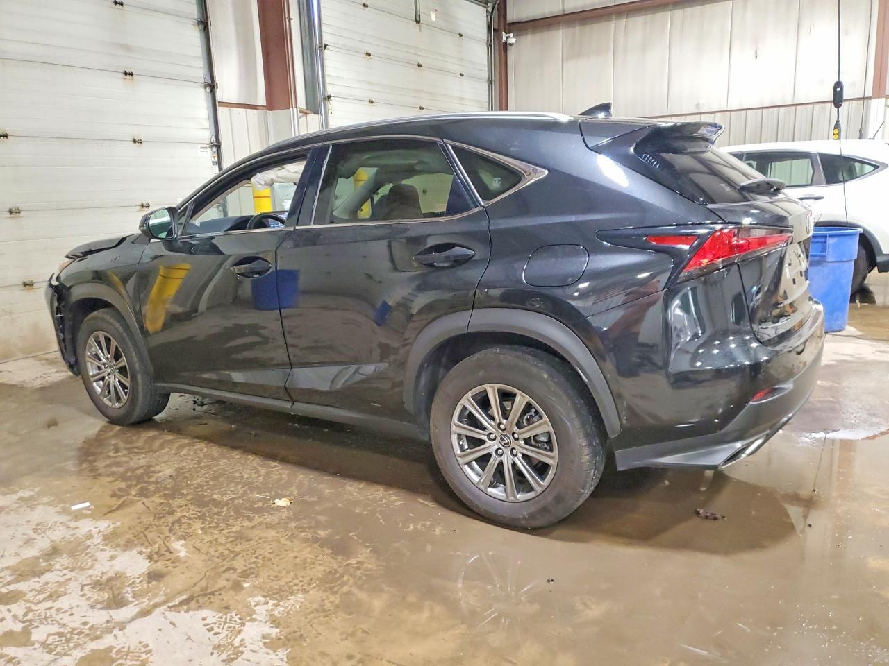 2020 LEXUS NX 300 — фото 2