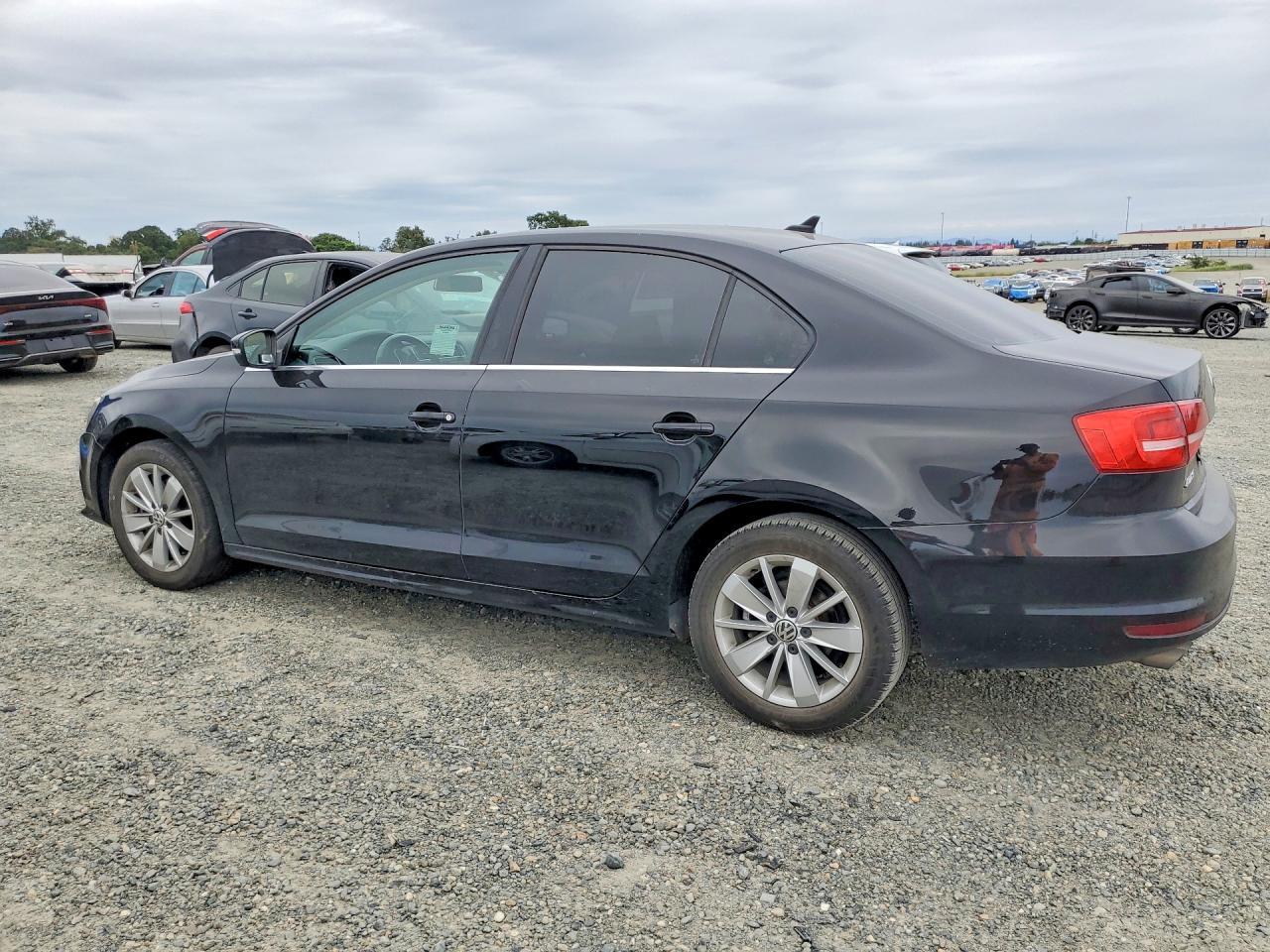 2015 VOLKSWAGEN JETTA — фото 2