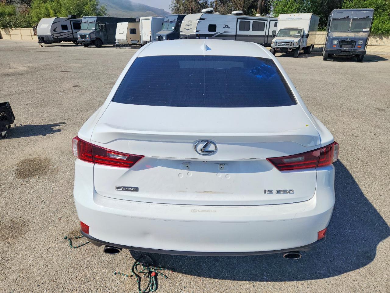 2015 LEXUS IS 250 — фото 6