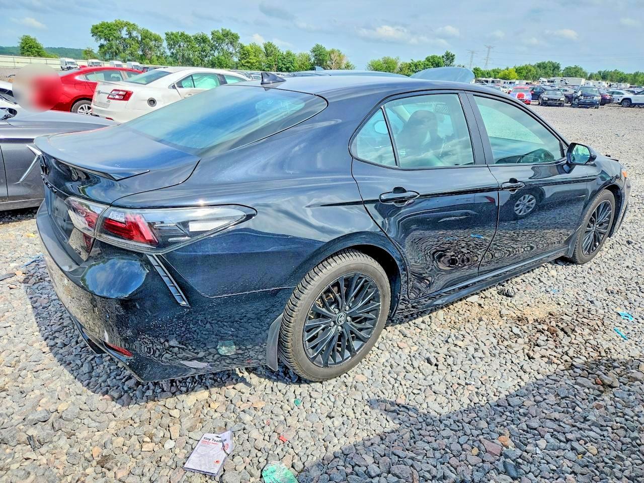 2022 TOYOTA CAMRY HYBRID — фото 3