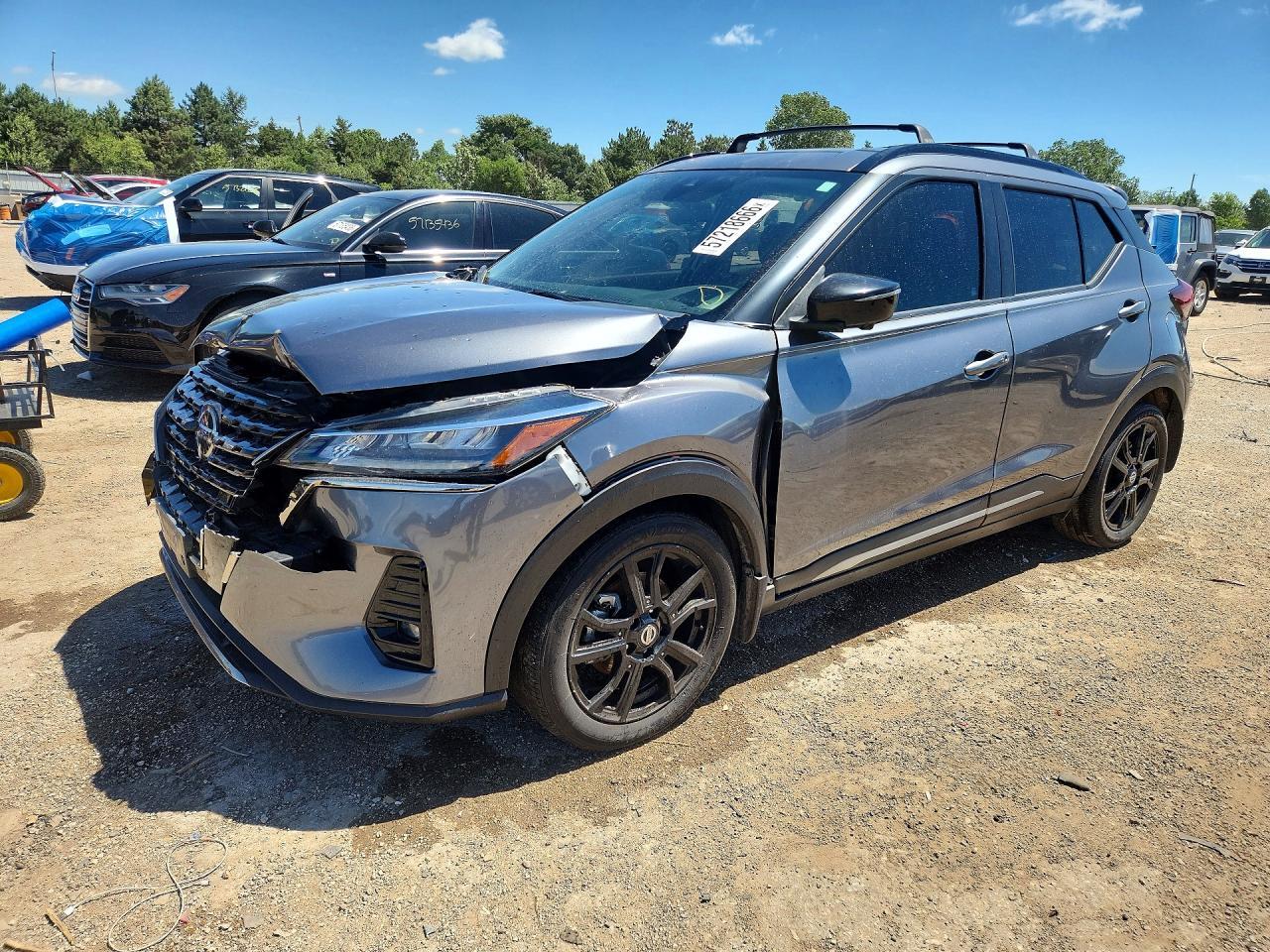 2021 NISSAN KICKS — фото 1