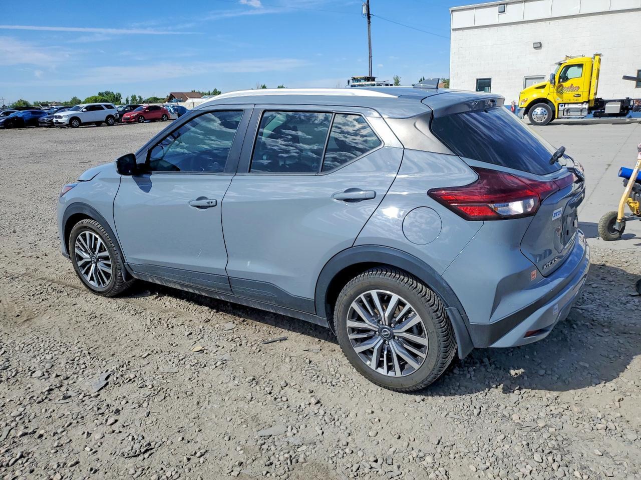 2023 NISSAN KICKS — фото 2