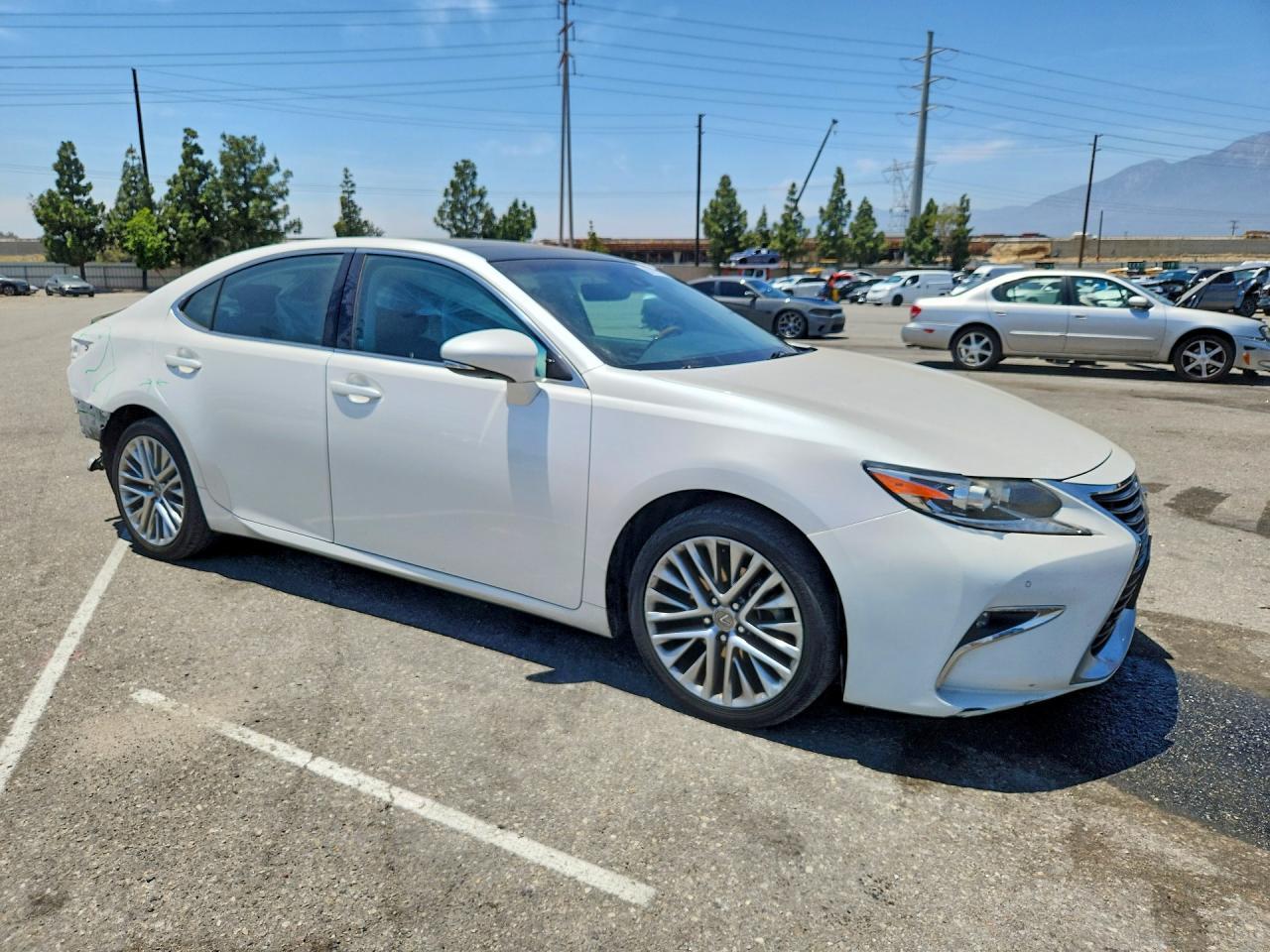 2016 LEXUS ES 350 — фото 4