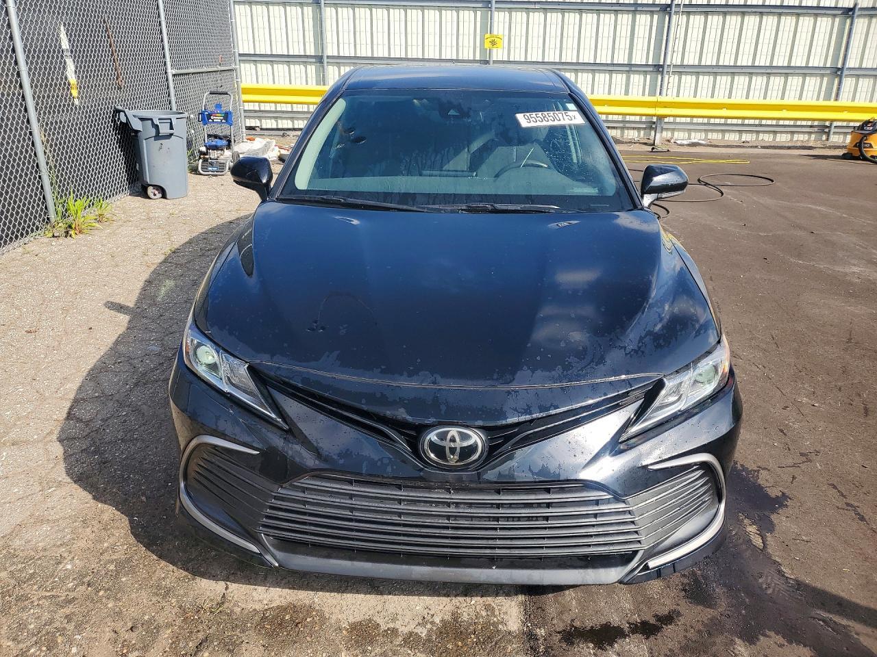 2022 TOYOTA CAMRY — фото 5