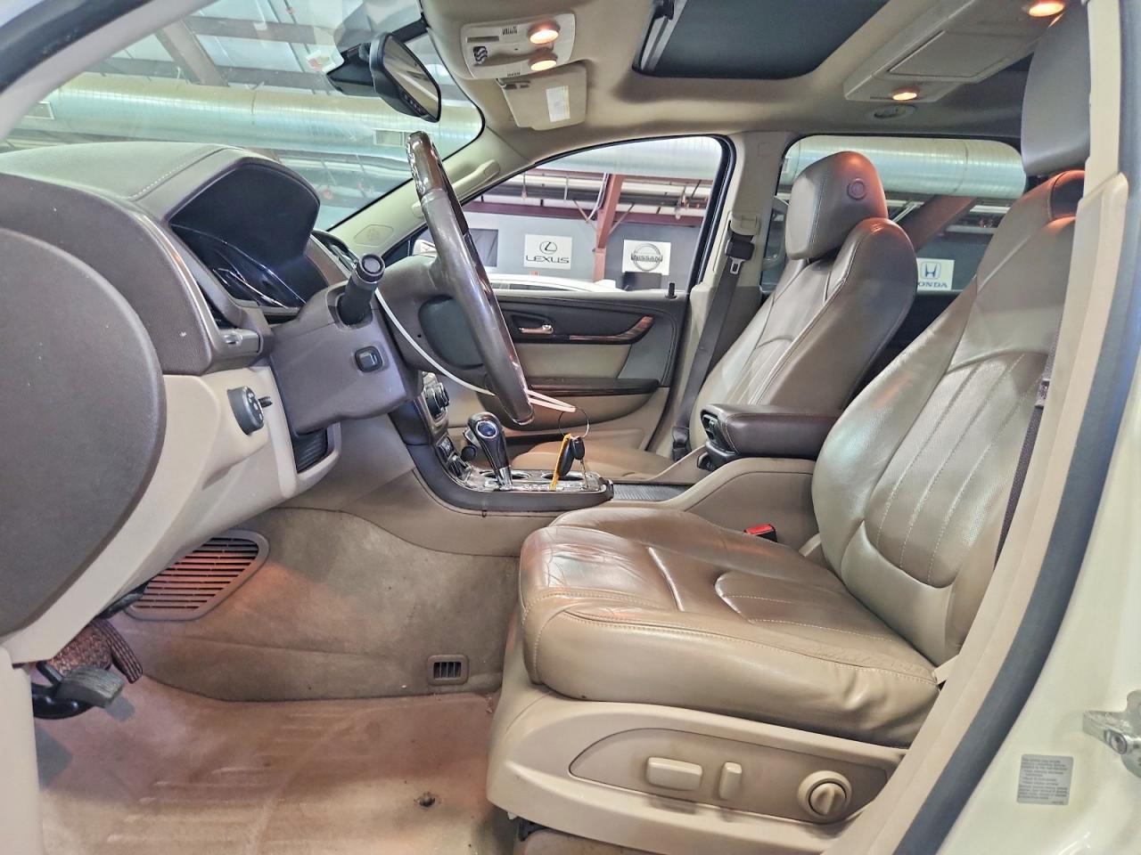 2015 GMC ACADIA — фото 7
