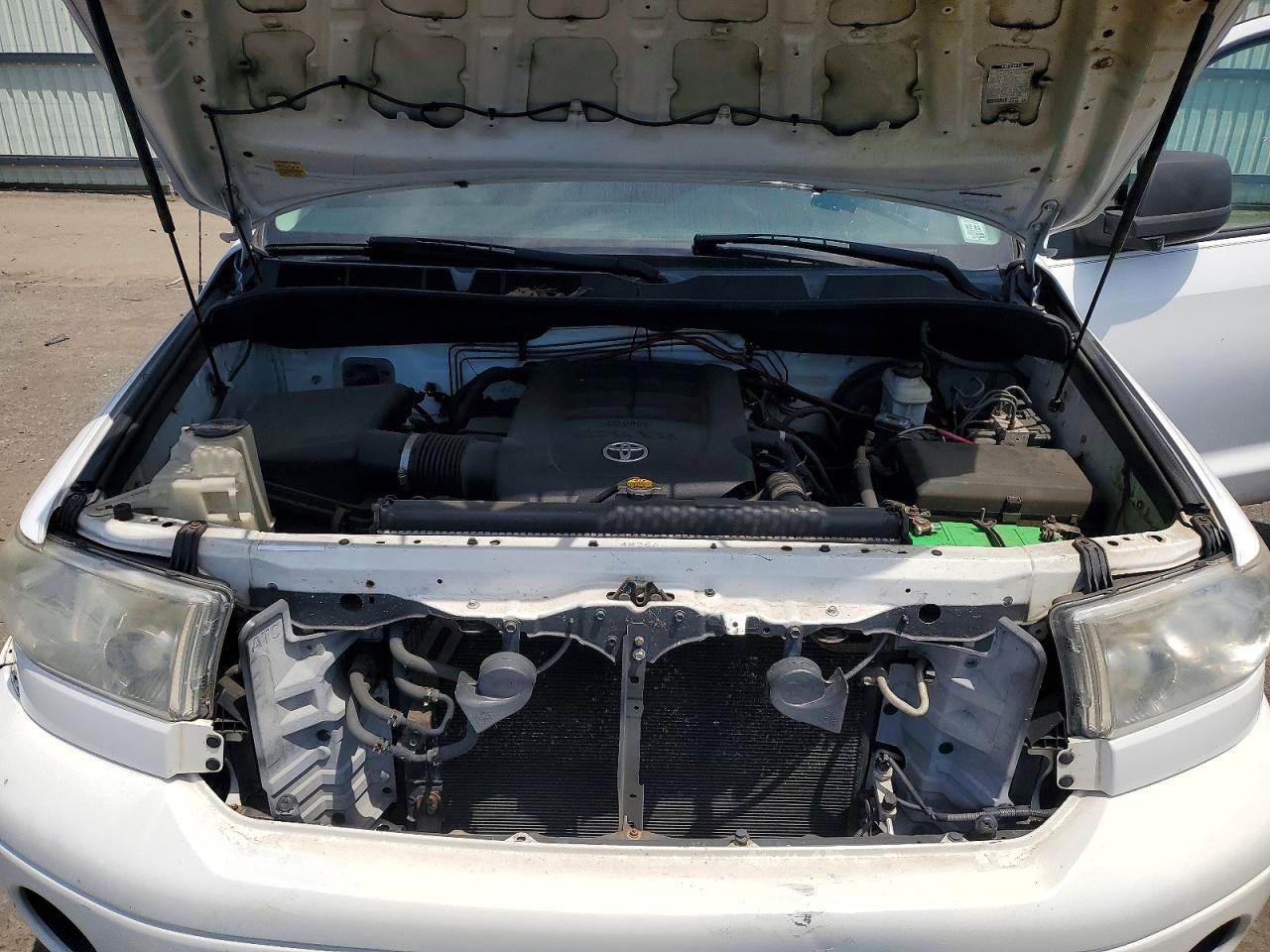 TOYOTA TUNDRA