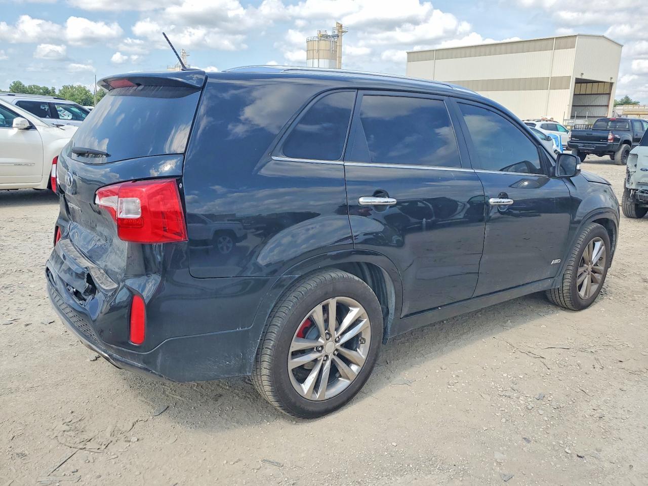 2014 KIA SORENTO — фото 3
