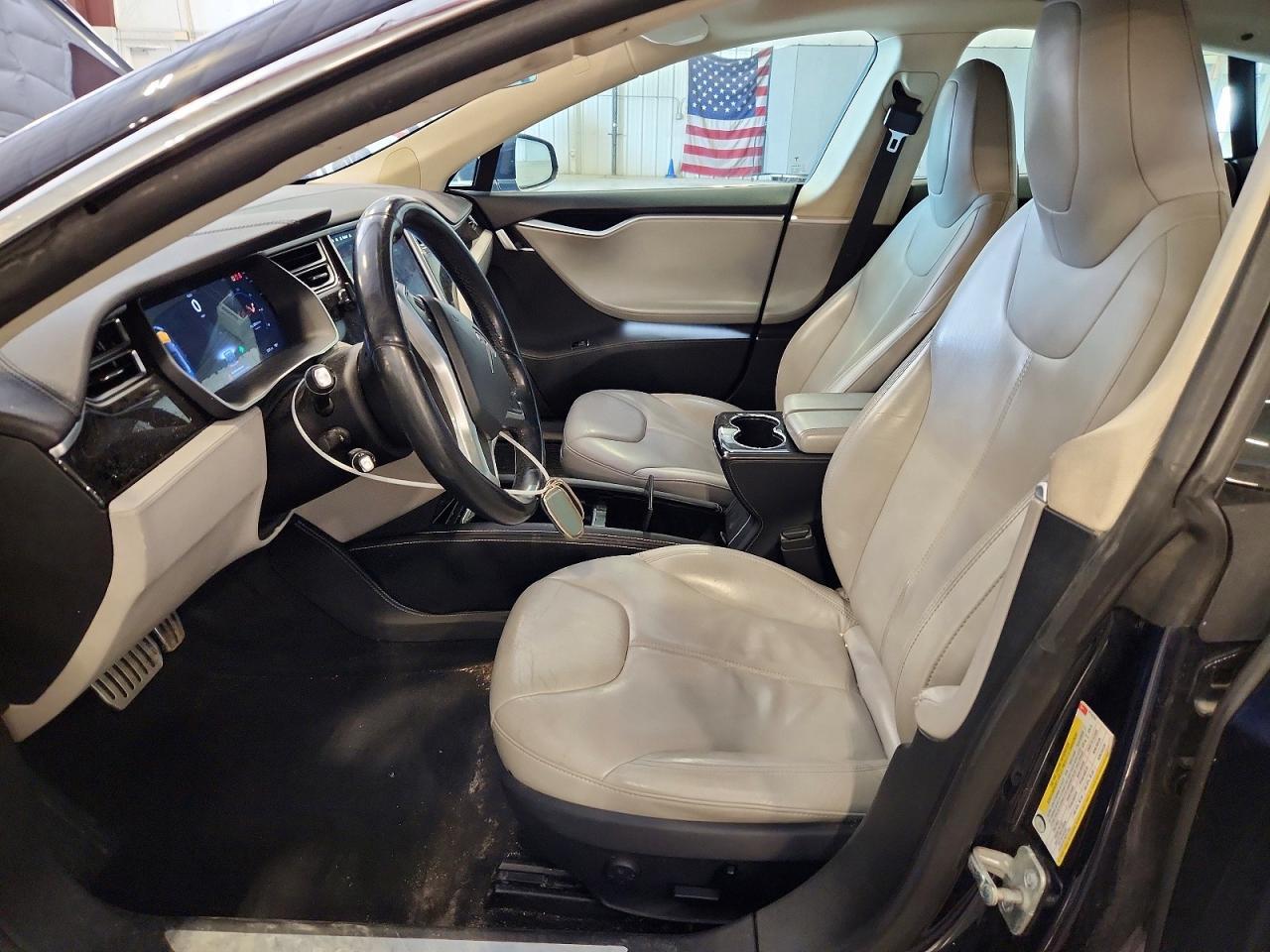 2015 TESLA MODEL S — фото 7