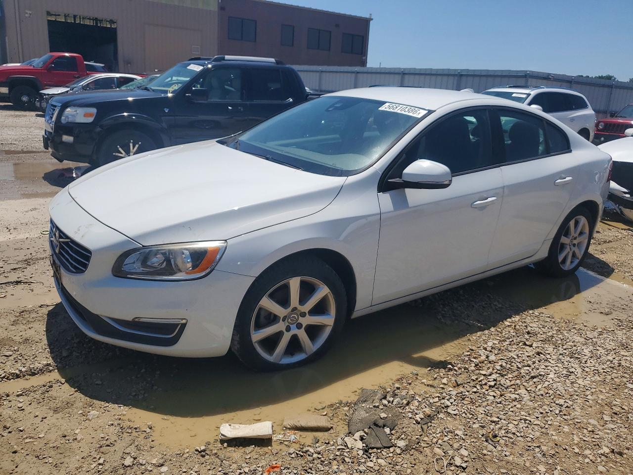 2016 VOLVO S60 — фото 1