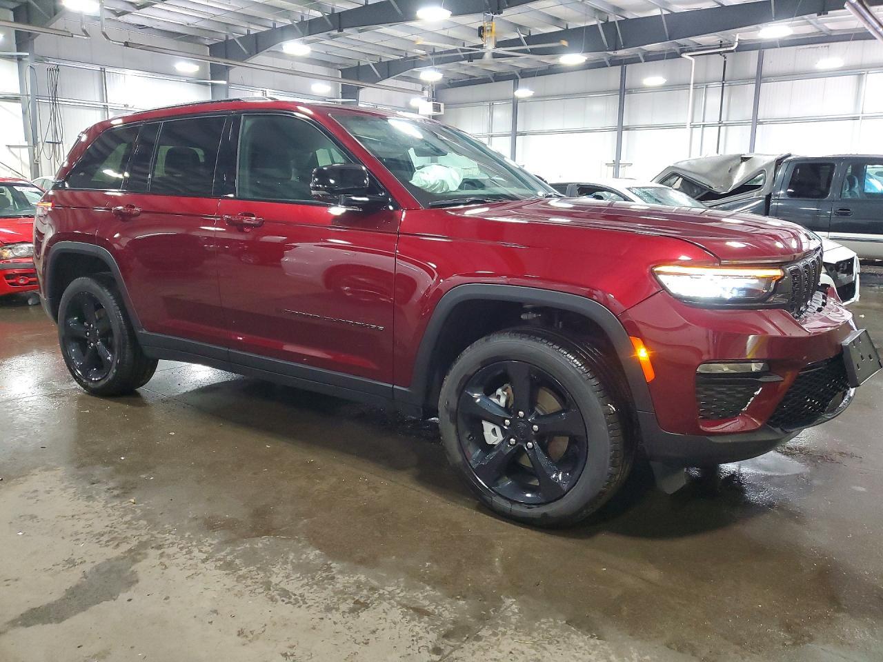 2025 JEEP GRAND CHEROKEE — фото 4