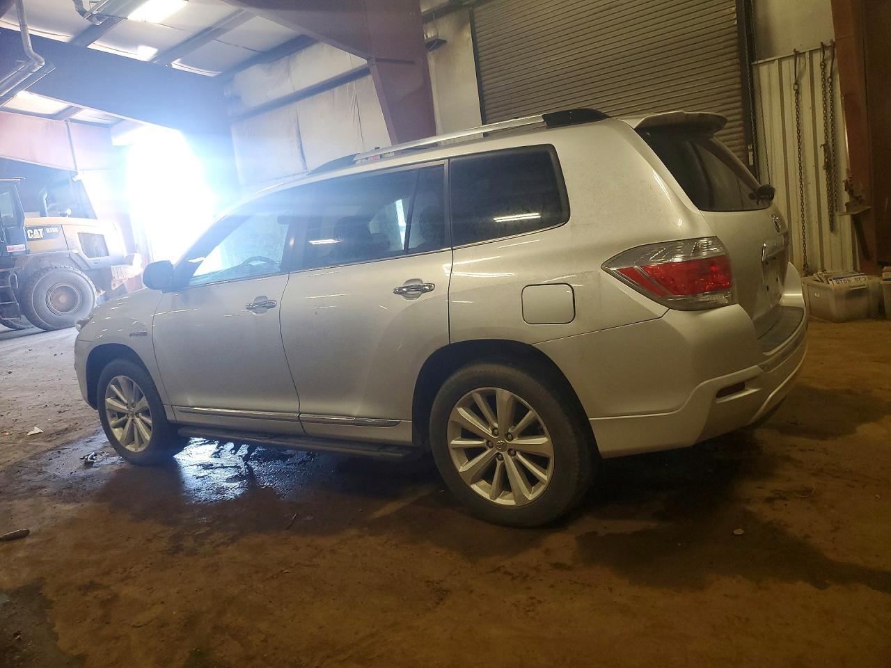 2011 TOYOTA HIGHLANDER HYBRID — фото 2