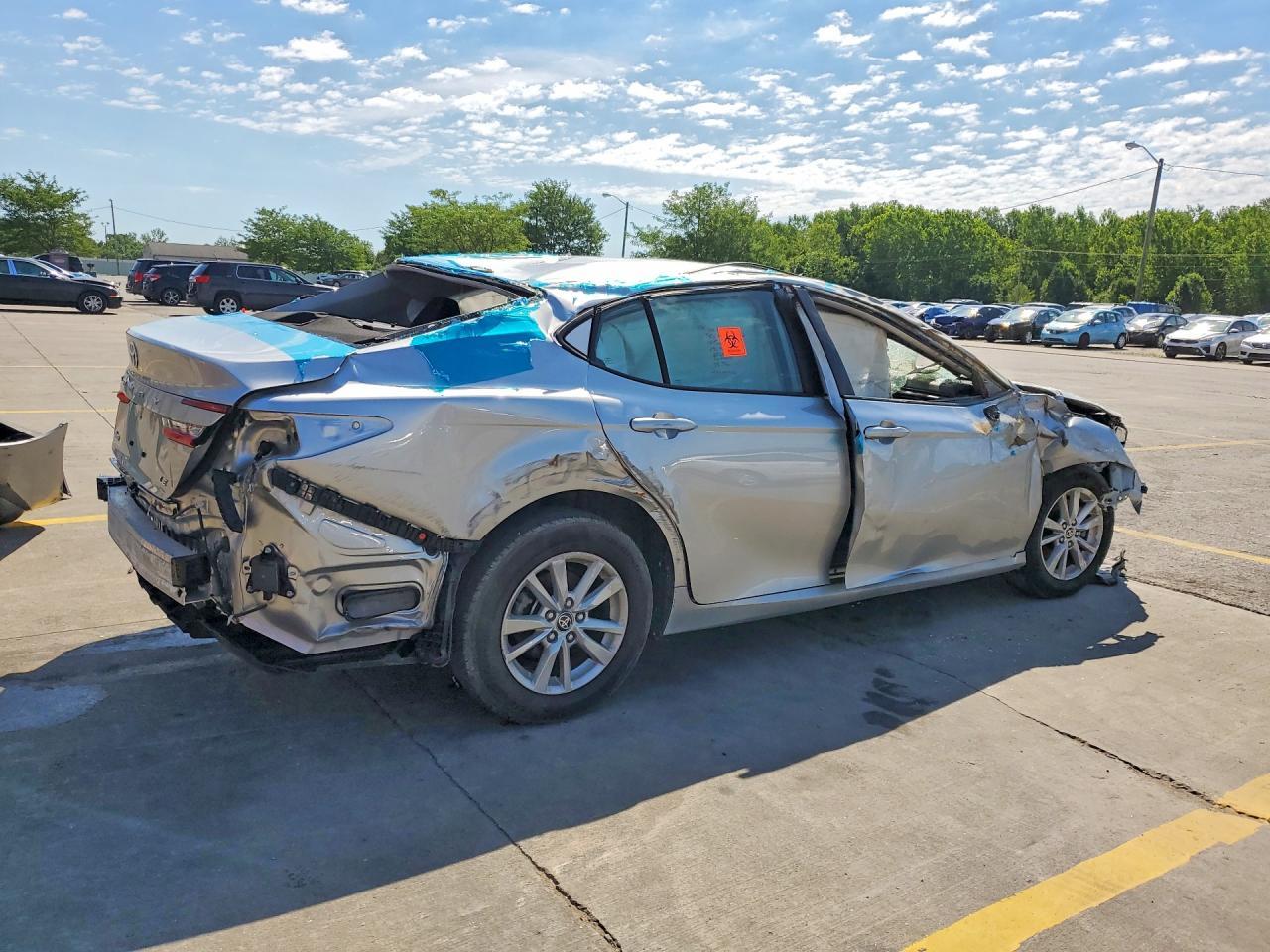 2025 TOYOTA CAMRY HYBRID — фото 3