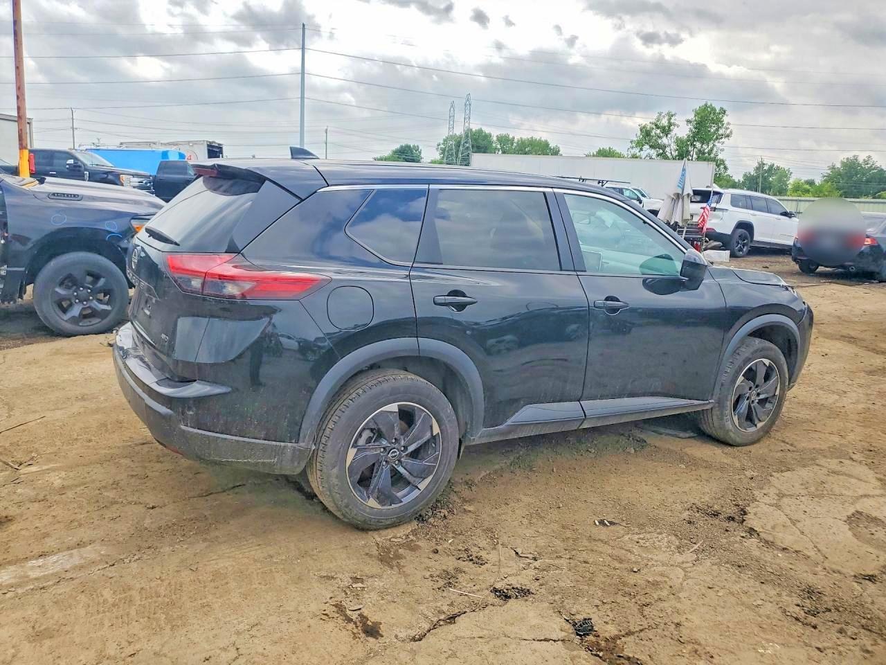 NISSAN ROGUE