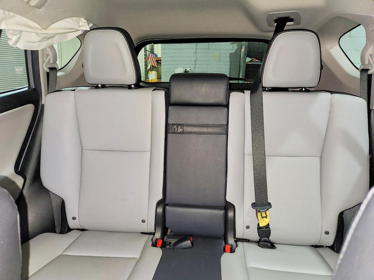 2018 TOYOTA RAV4 HYBRID — фото 10