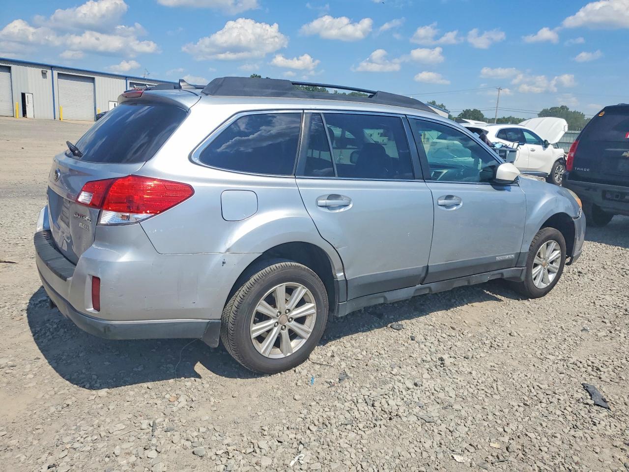 2012 SUBARU OUTBACK — фото 3