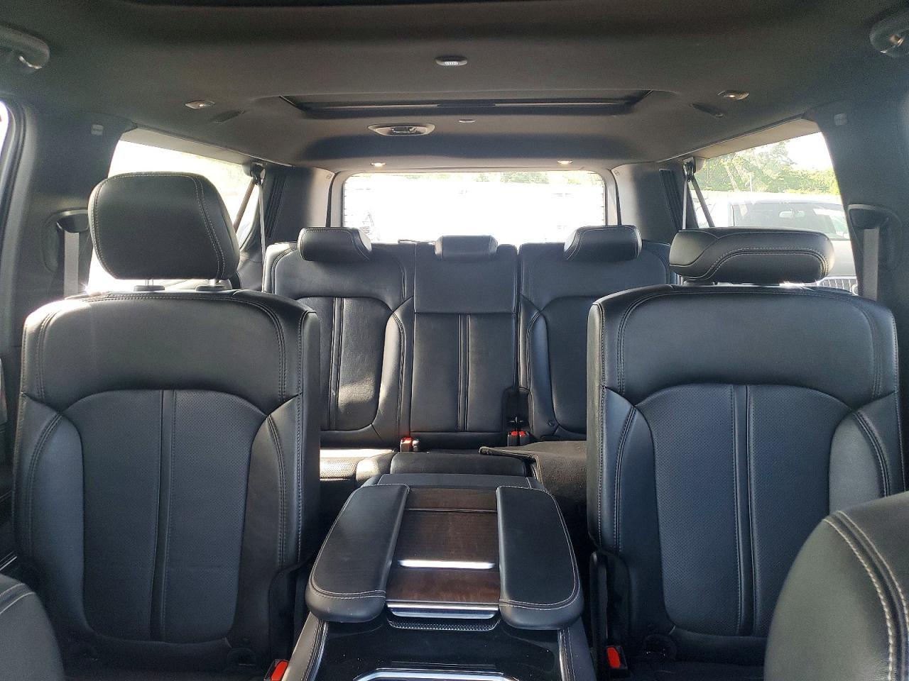 JEEP GRAND WAGONEER