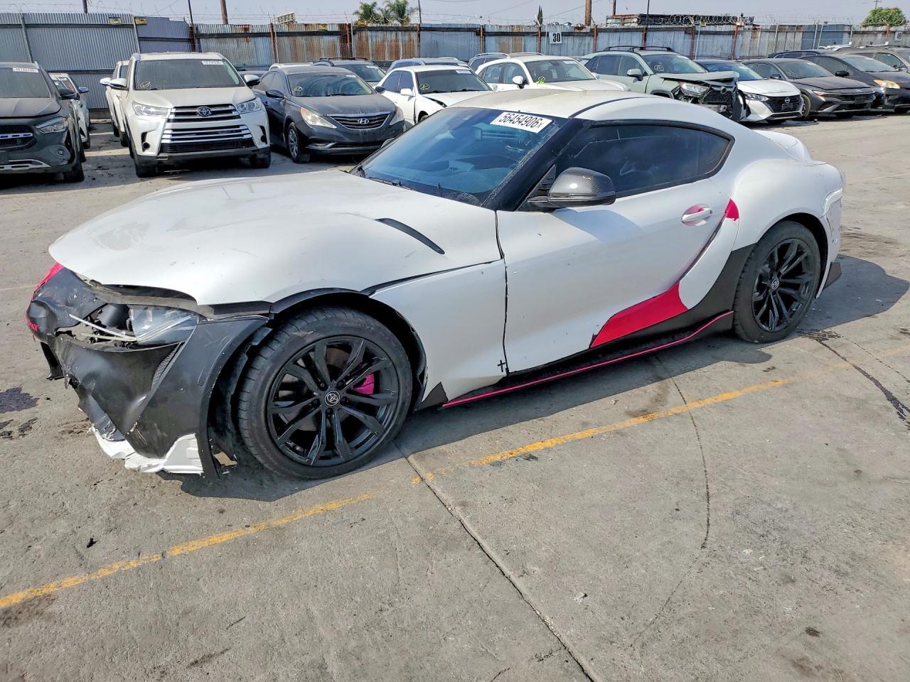 TOYOTA SUPRA