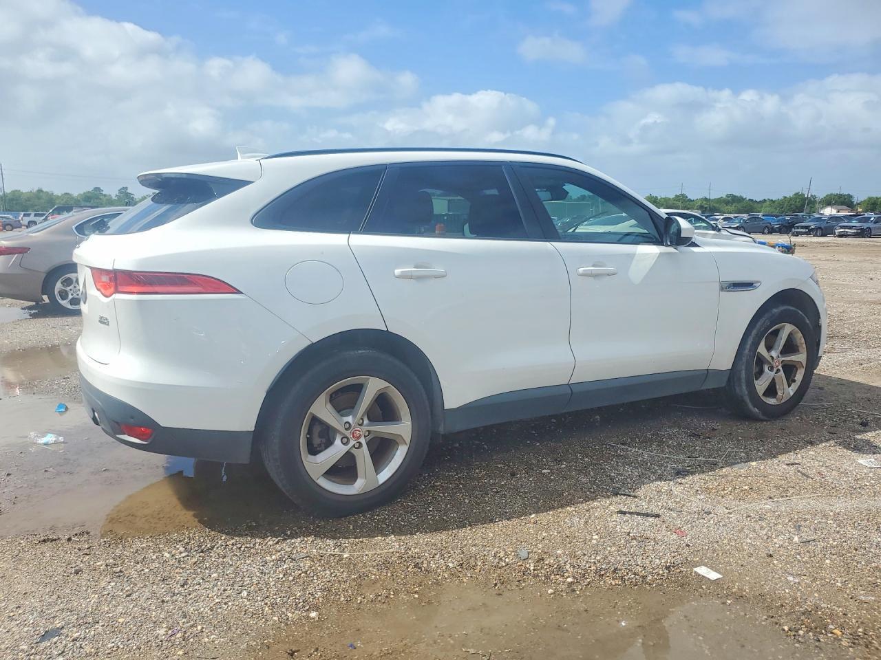 2017 JAGUAR F-PACE — фото 3