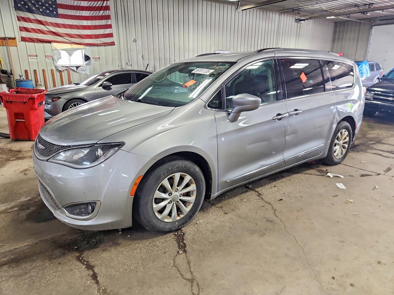 2017 CHRYSLER PACIFICA — фото 1