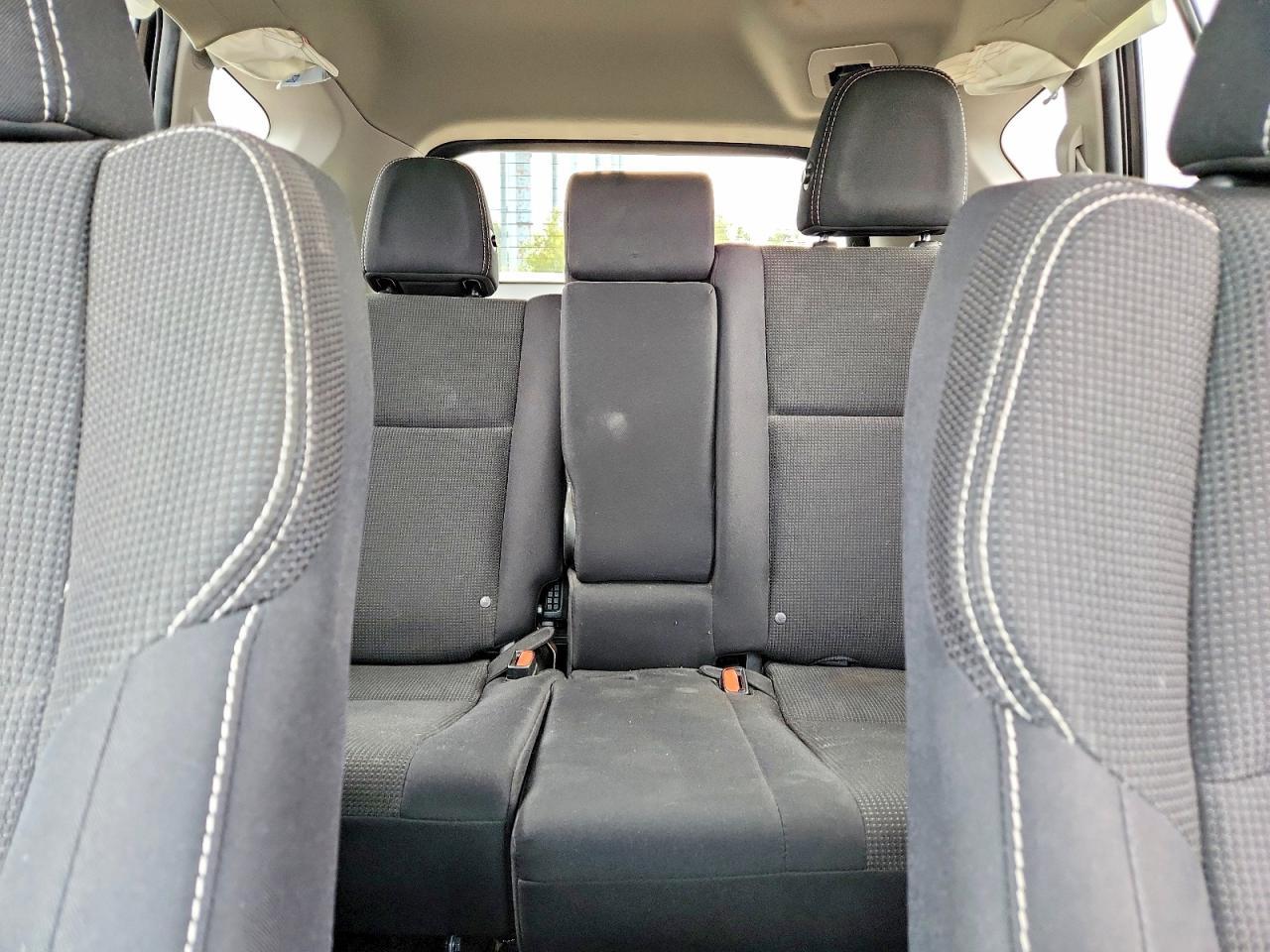 2017 TOYOTA RAV4 — фото 10