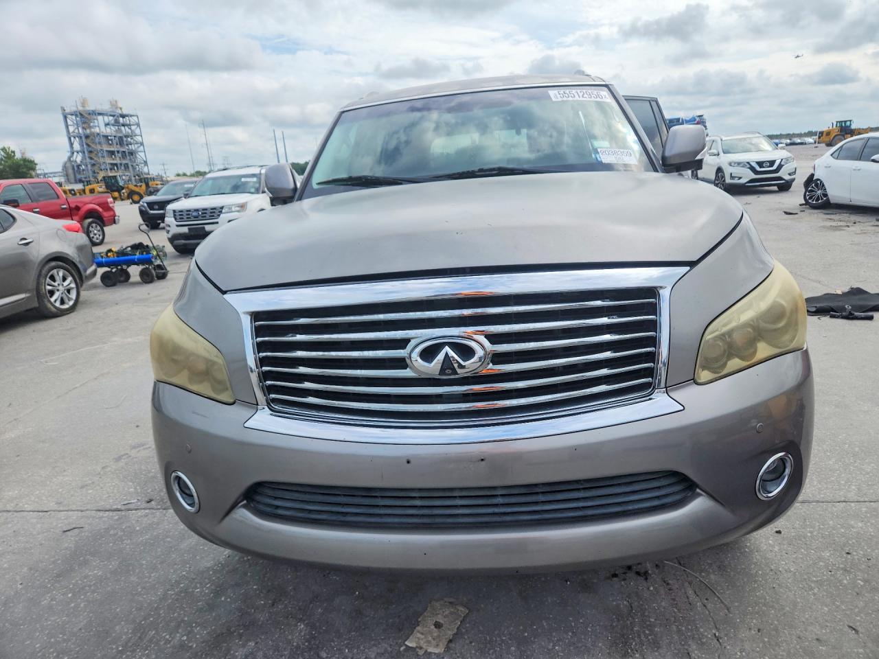 INFINITI QX56