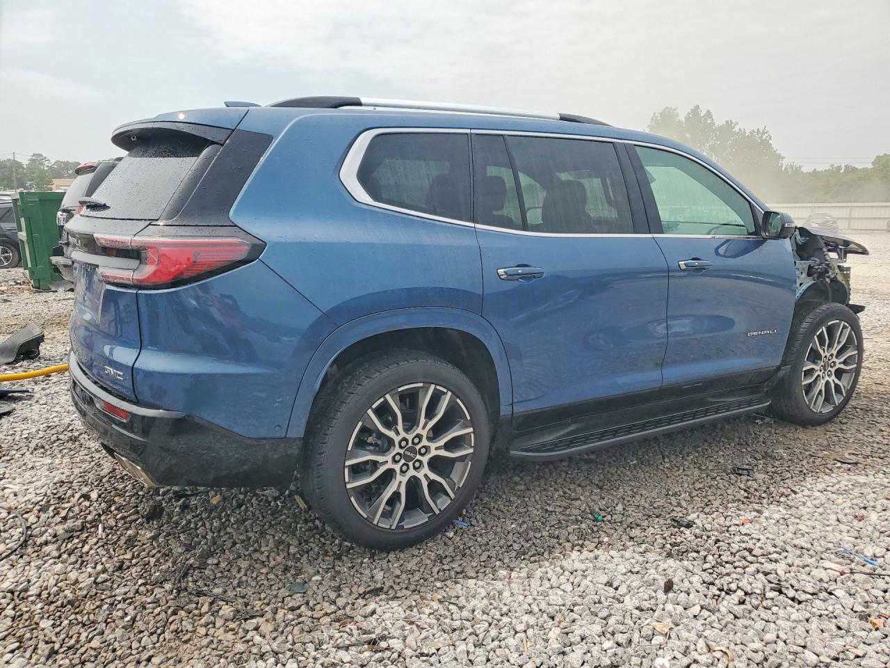 2026 GMC ACADIA — фото 3
