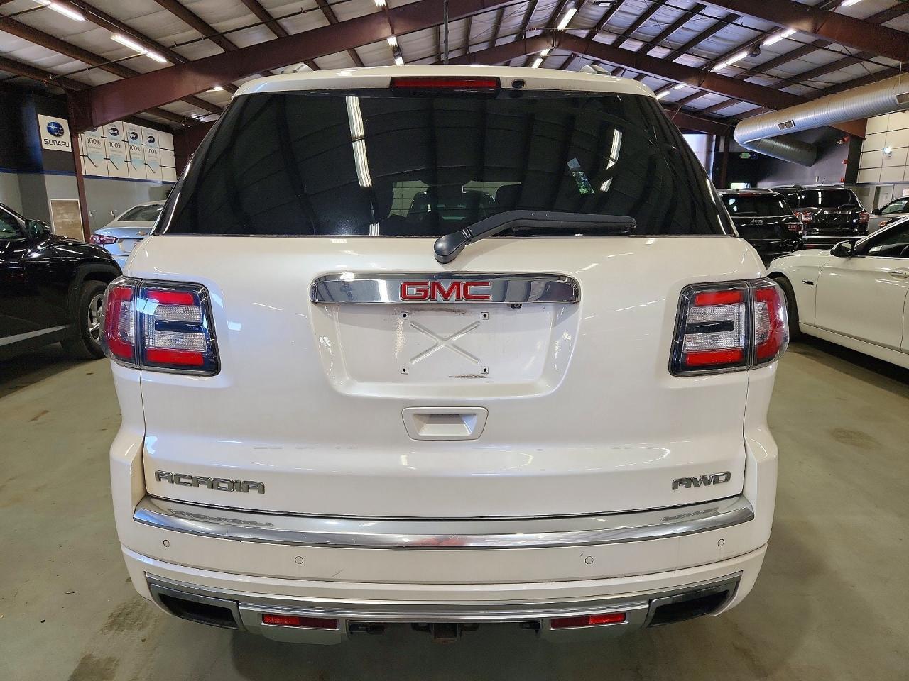 2015 GMC ACADIA — фото 6
