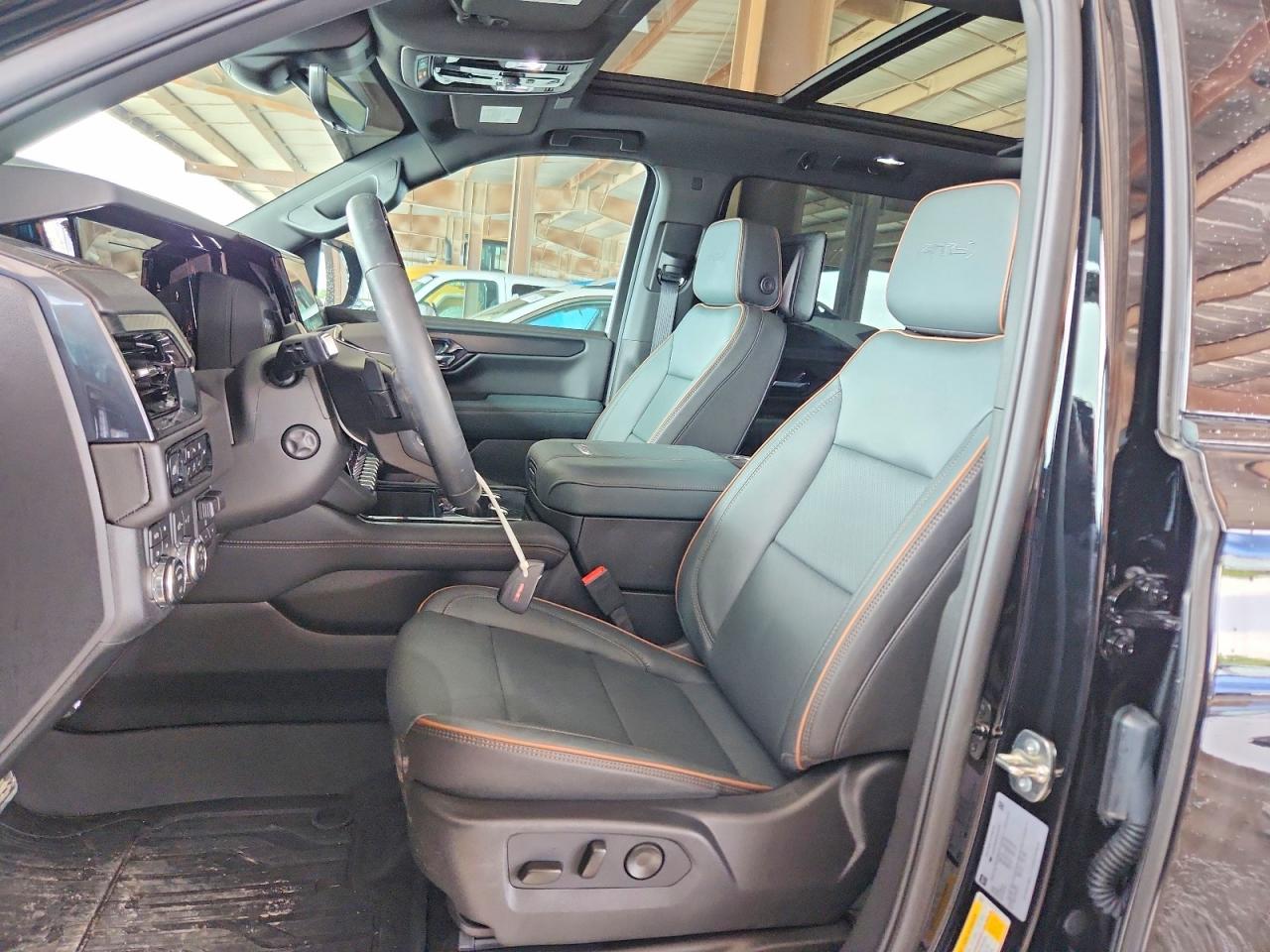2026 GMC YUKON — фото 7