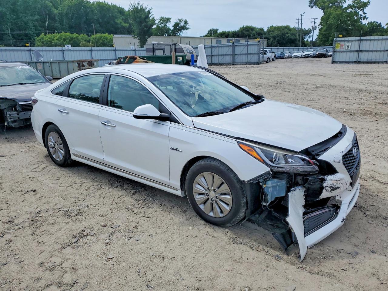 2016 HYUNDAI SONATA HYBRID — фото 4