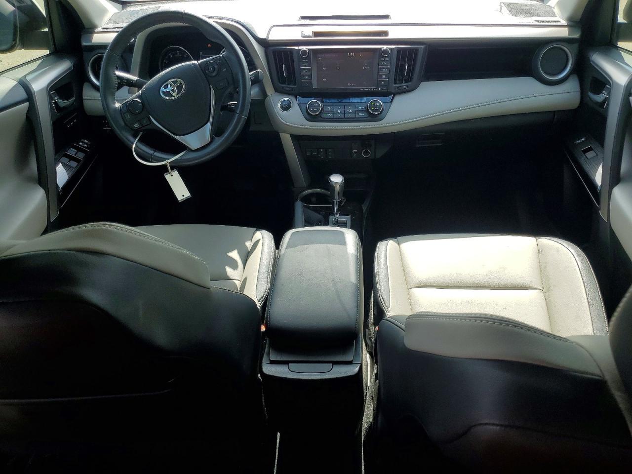 2016 TOYOTA RAV4 — фото 8