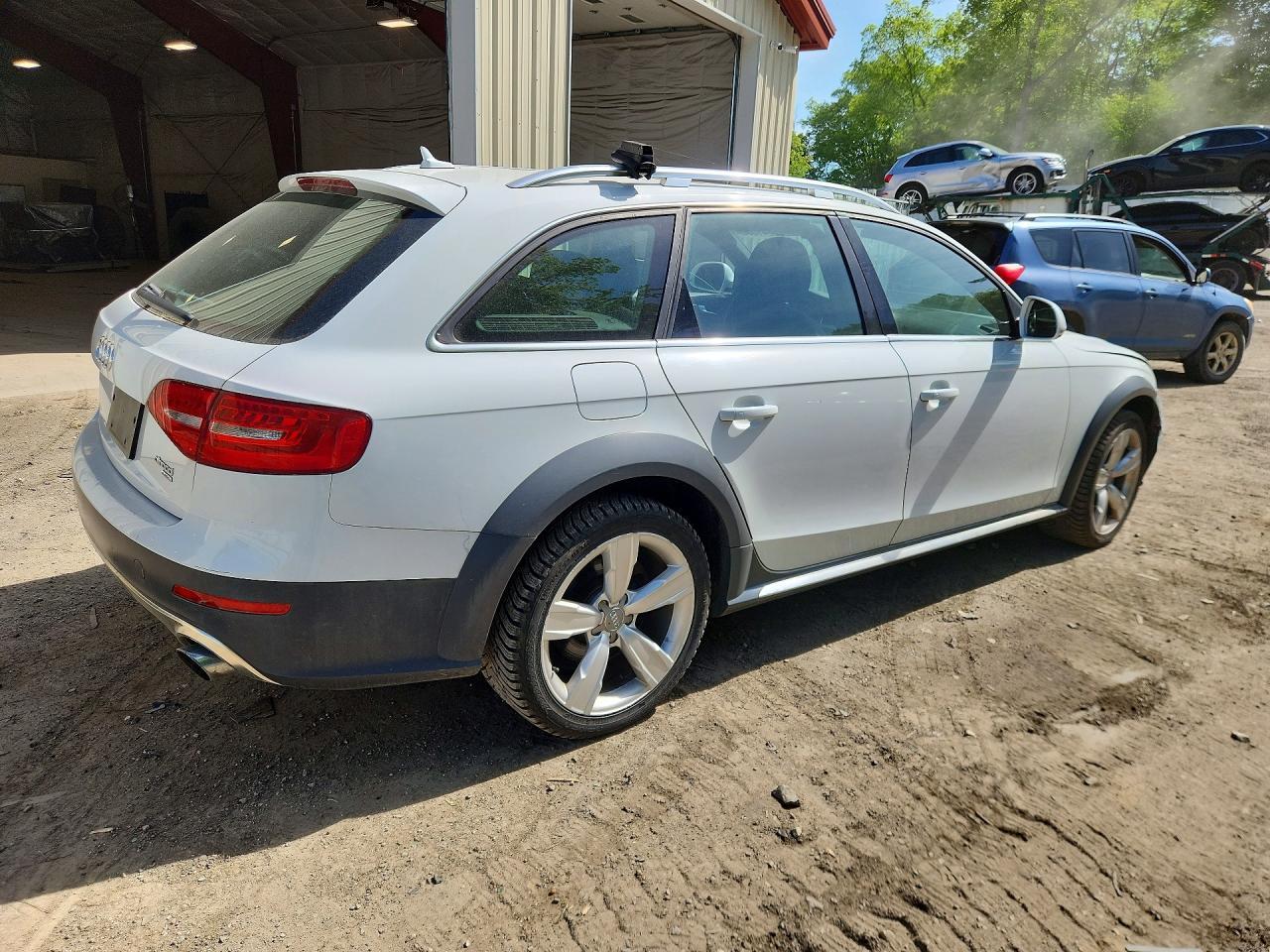 AUDI A4 ALLROAD