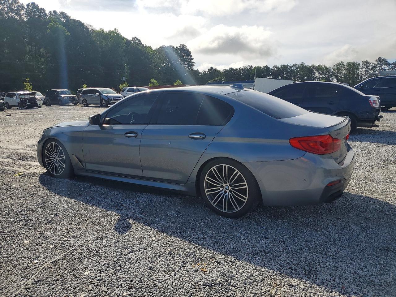 2018 BMW 5 SERIES — фото 2