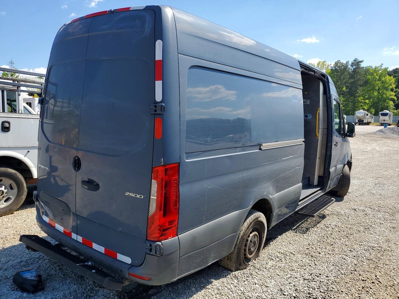 2019 MERCEDES-BENZ SPRINTER — фото 3