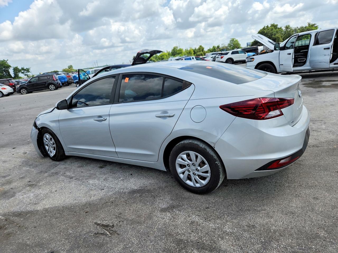 2019 HYUNDAI ELANTRA — фото 2