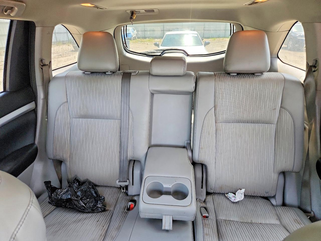 2016 TOYOTA HIGHLANDER — фото 10