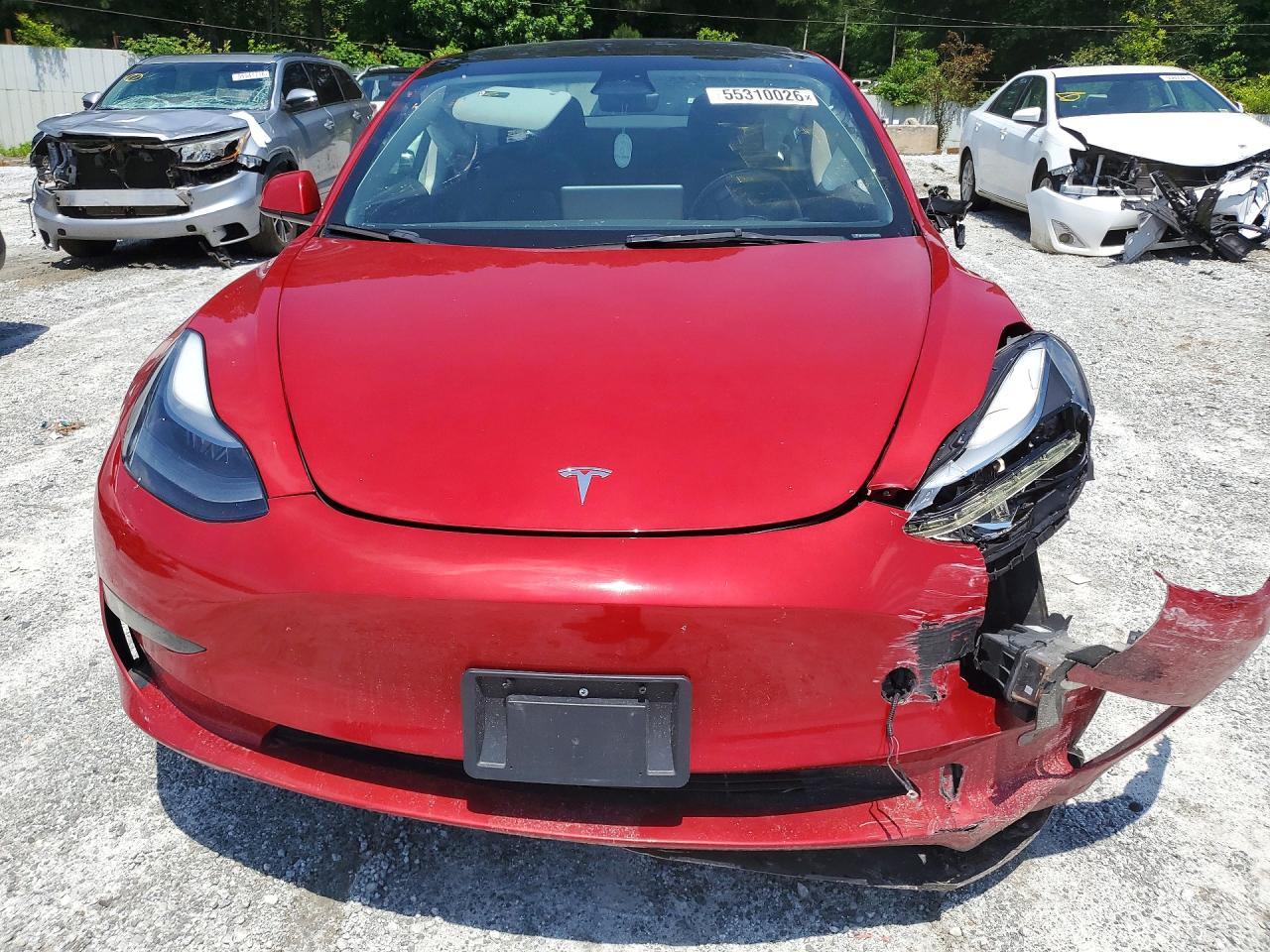 TESLA MODEL 3