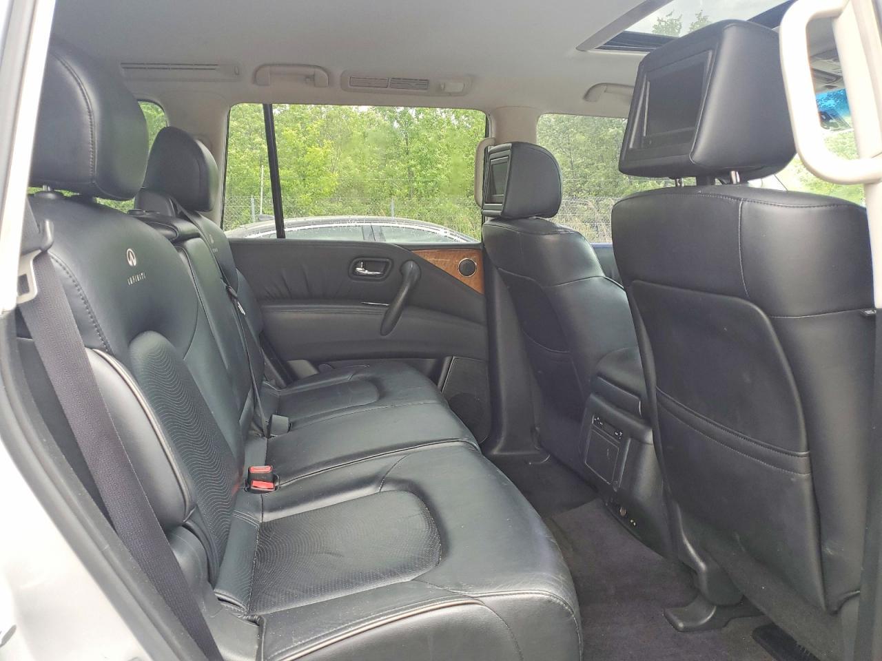 INFINITI QX56