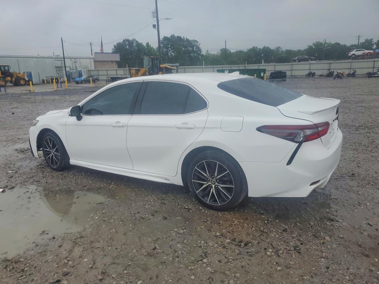 2021 TOYOTA CAMRY — фото 2