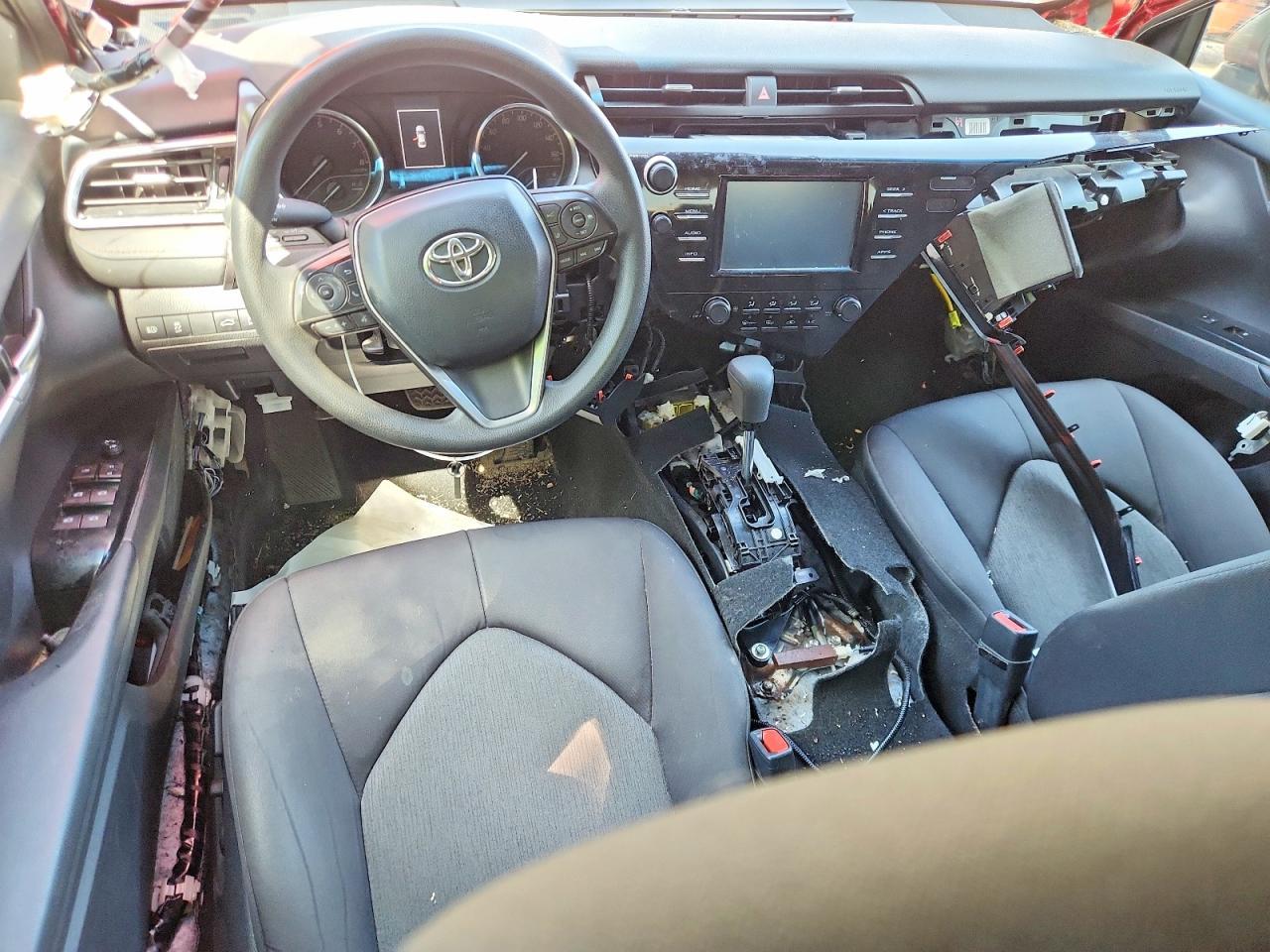 2018 TOYOTA CAMRY — фото 8