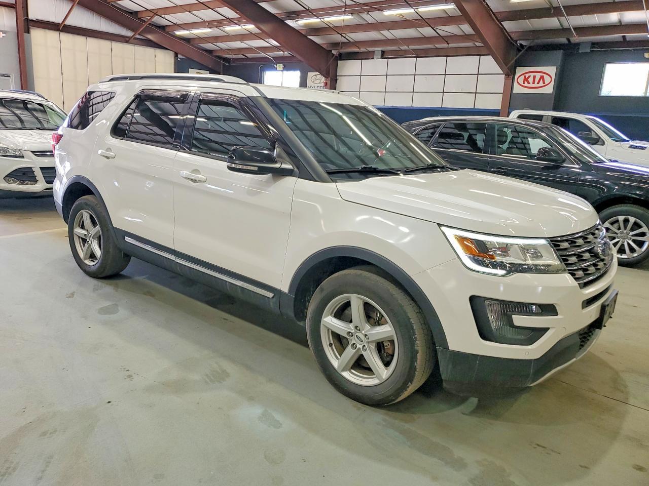 2016 FORD EXPLORER — фото 4