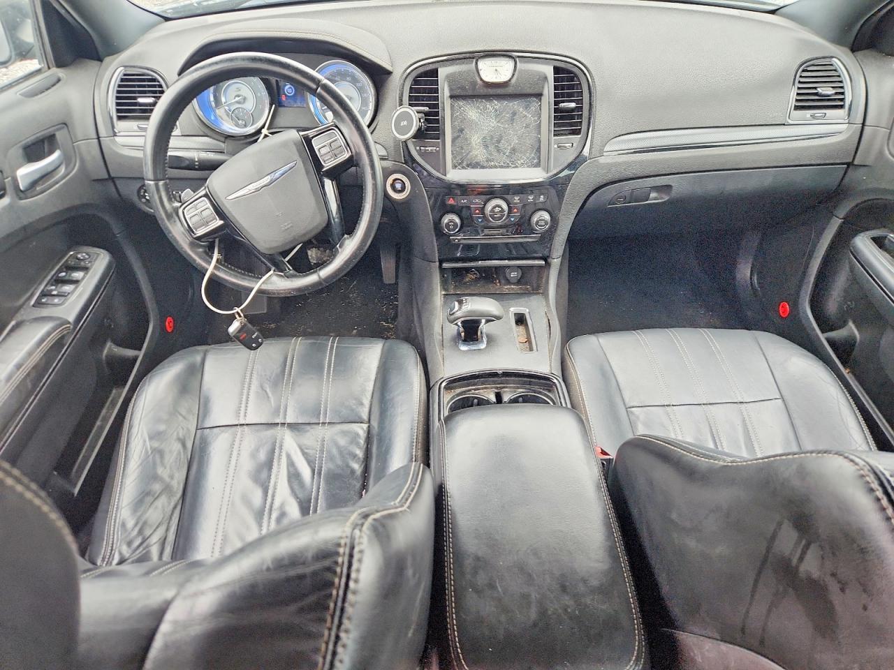 2014 CHRYSLER 300 — фото 8