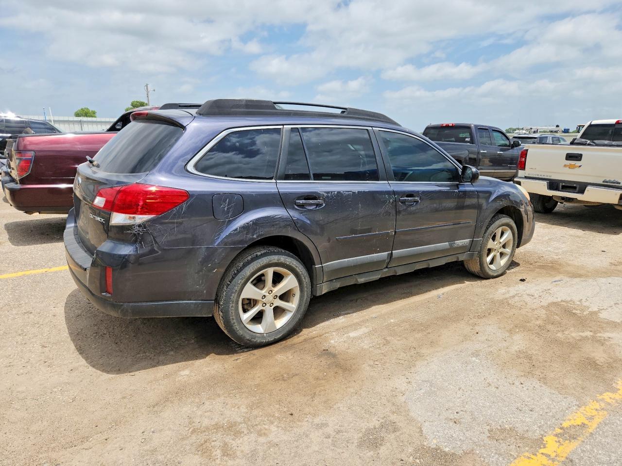 2013 SUBARU OUTBACK — фото 3