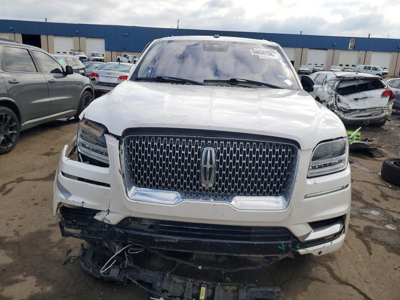 2019 LINCOLN NAVIGATOR — фото 5