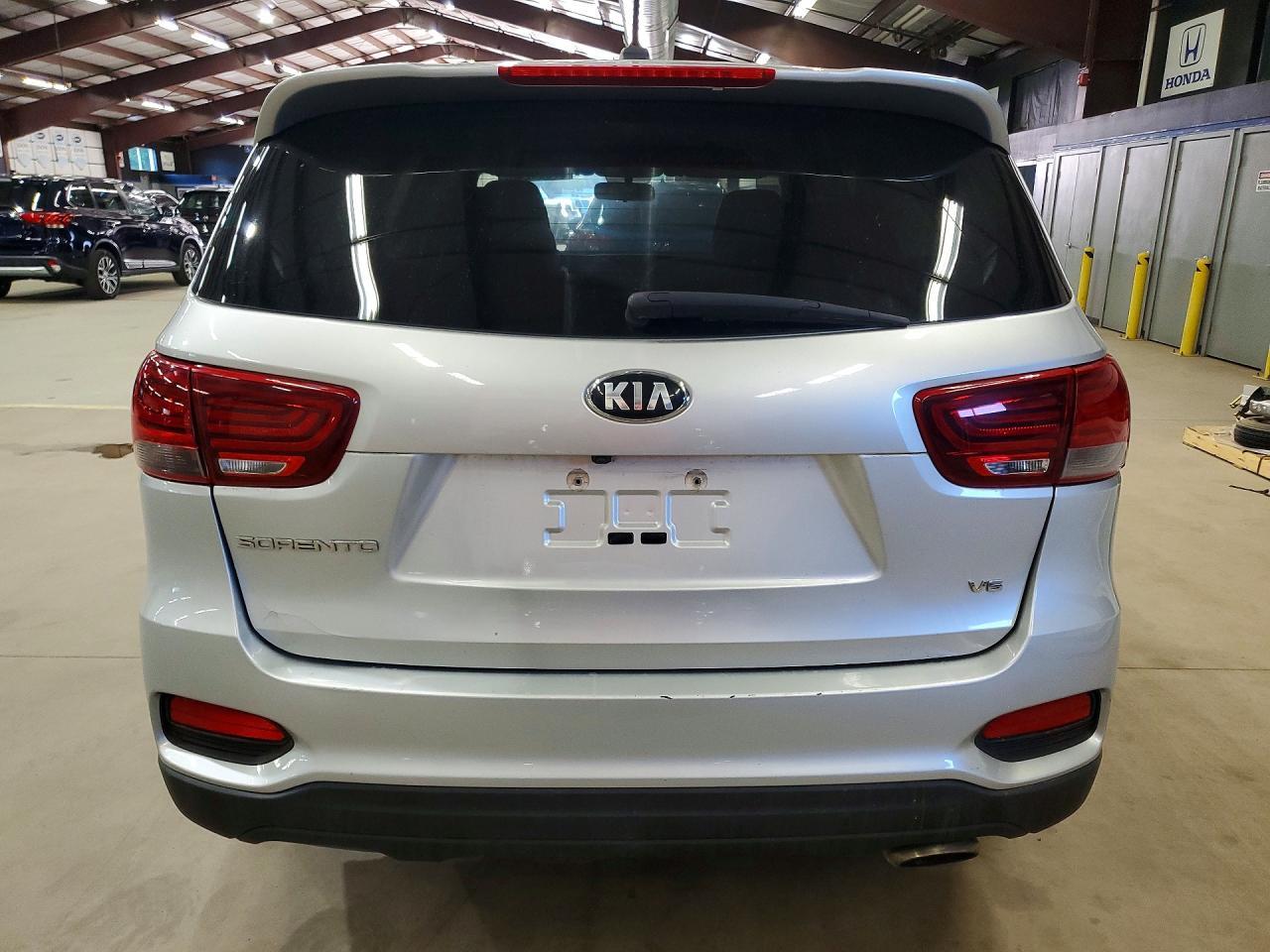 2019 KIA SORENTO — фото 6