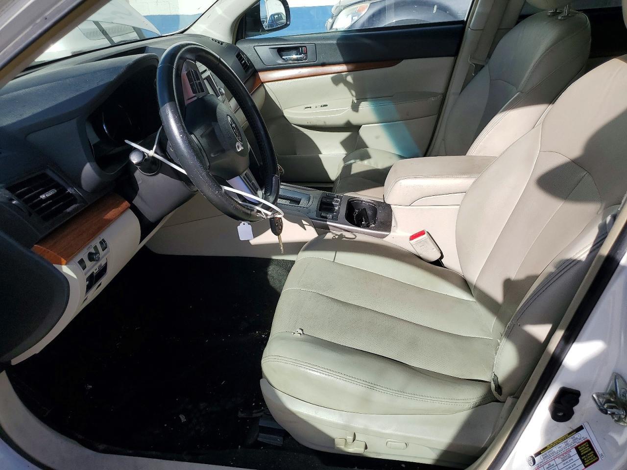 2013 SUBARU OUTBACK — фото 7