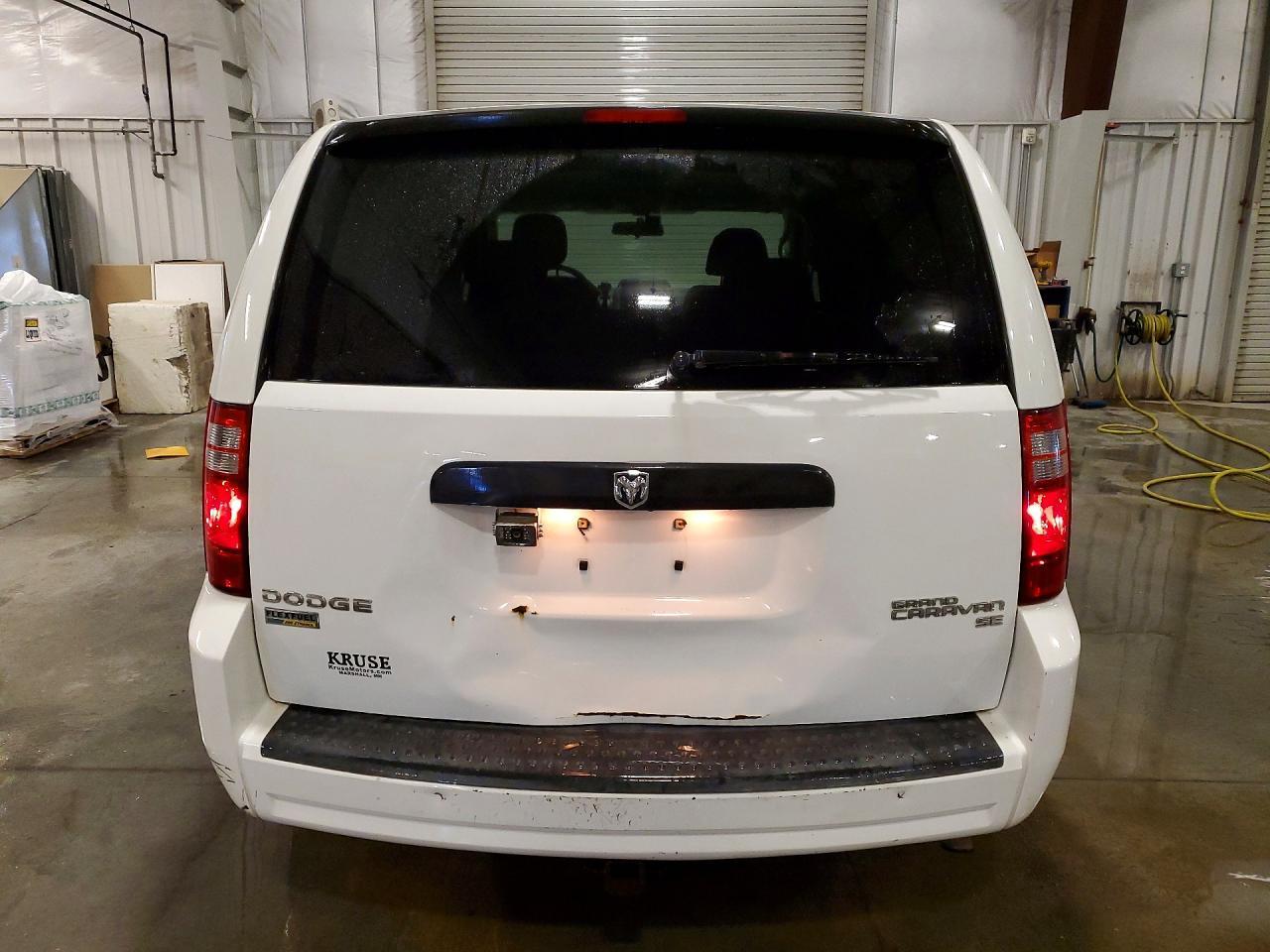 2010 DODGE GRAND CARAVAN — фото 6