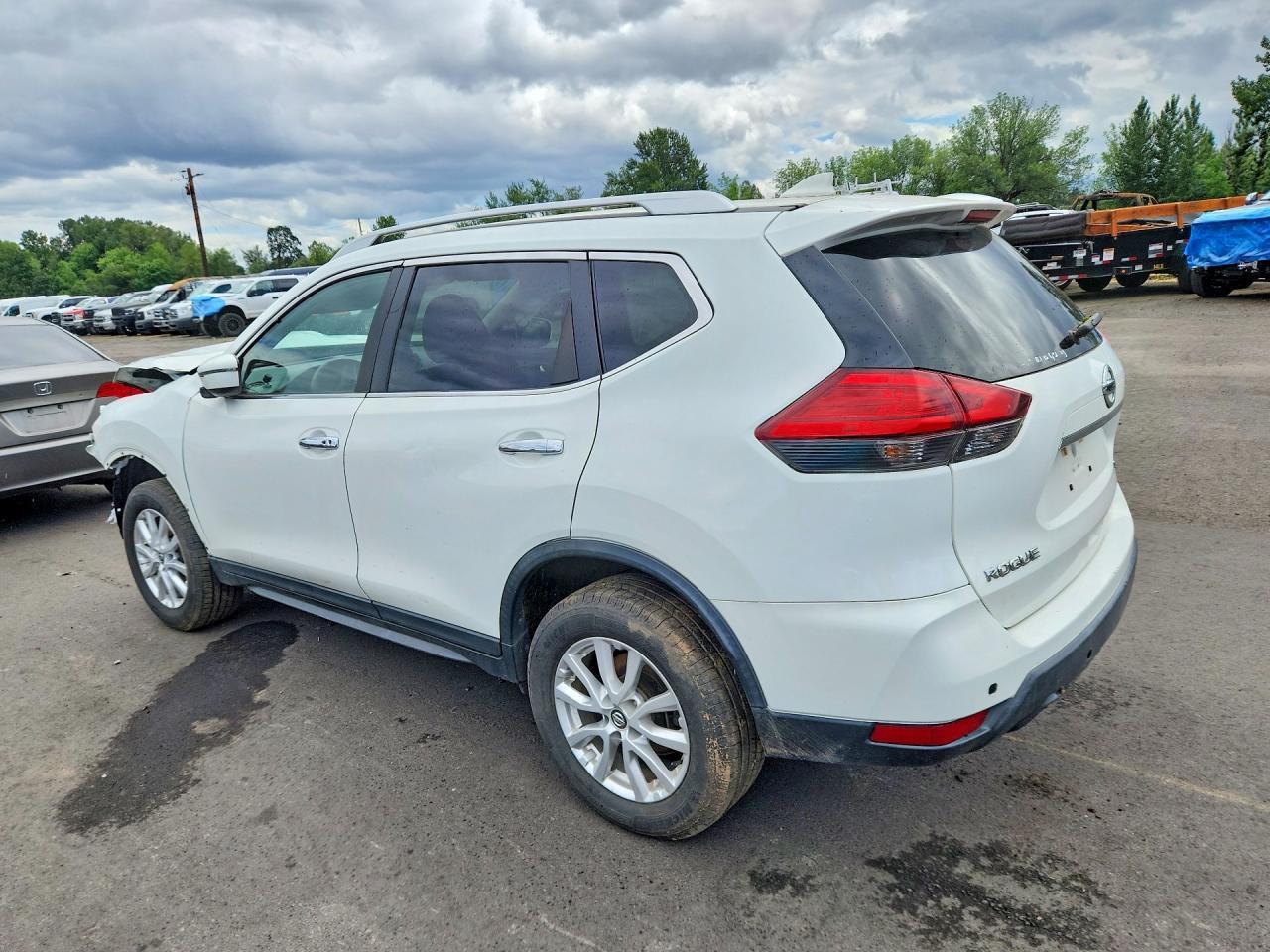 2017 NISSAN ROGUE — фото 2
