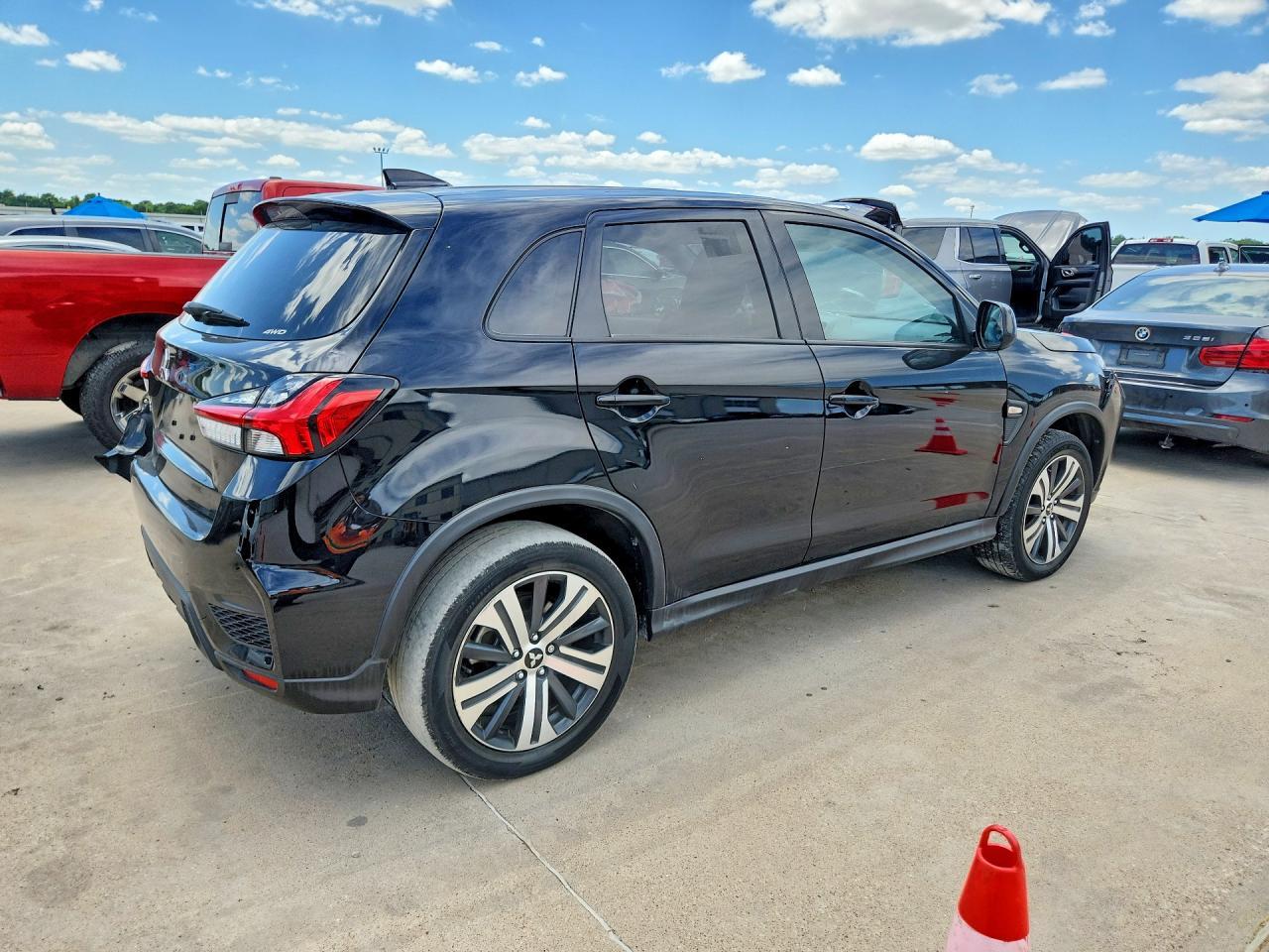 2024 MITSUBISHI OUTLANDER SPORT — фото 3