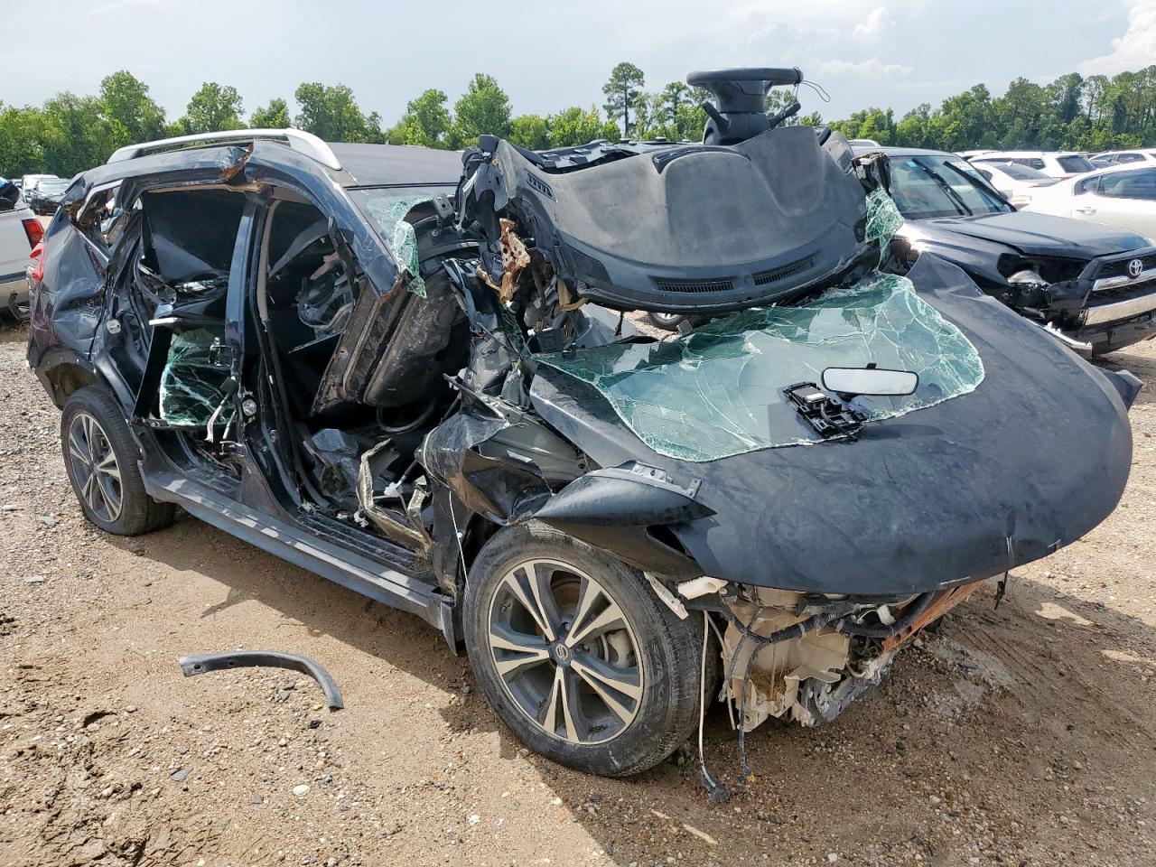 NISSAN ROGUE